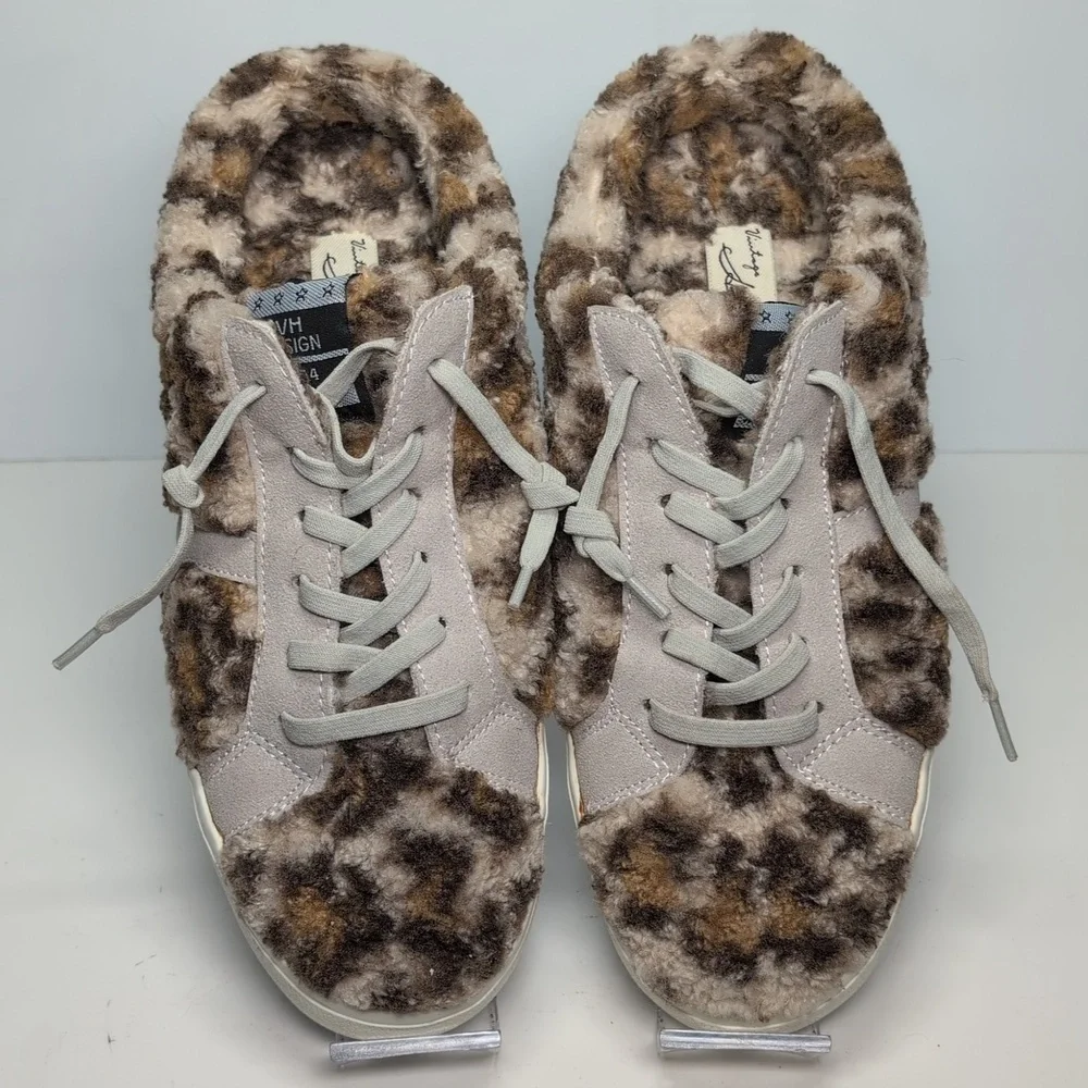 Vintage Havana Tan and Cream Faux Fur slip on Sneakers womans size 8.5